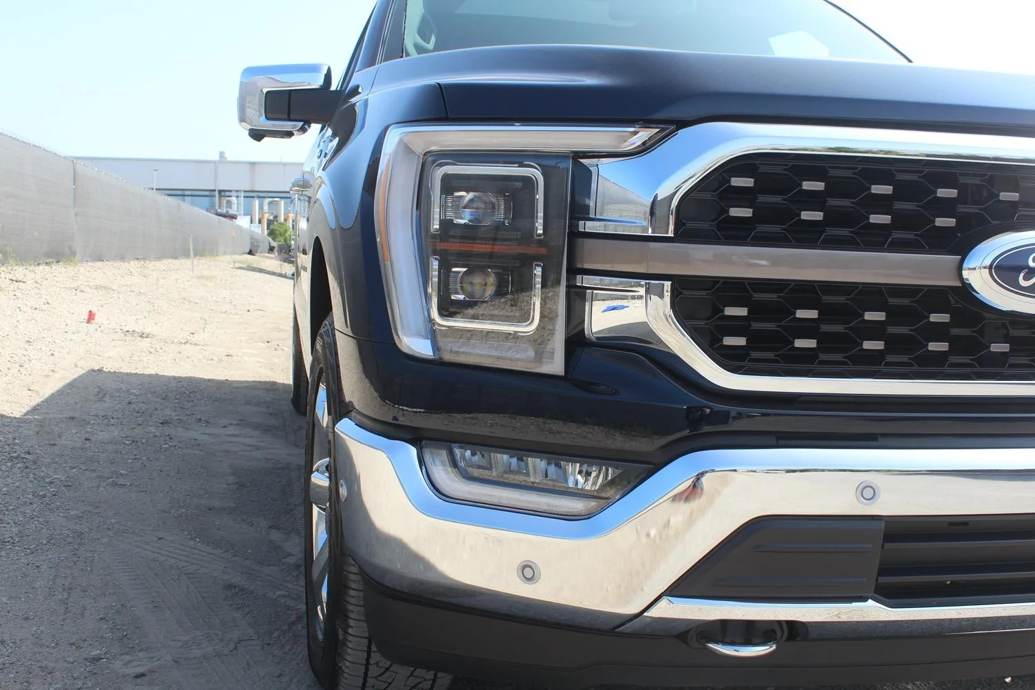 Ford F-150 Lightning proximity sensors on front bumper? 2021-Ford-F-150-King-Ranch-SuperCrew-Production-Begins-at-Dearborn-Truck-Plant-Exterior-048-f