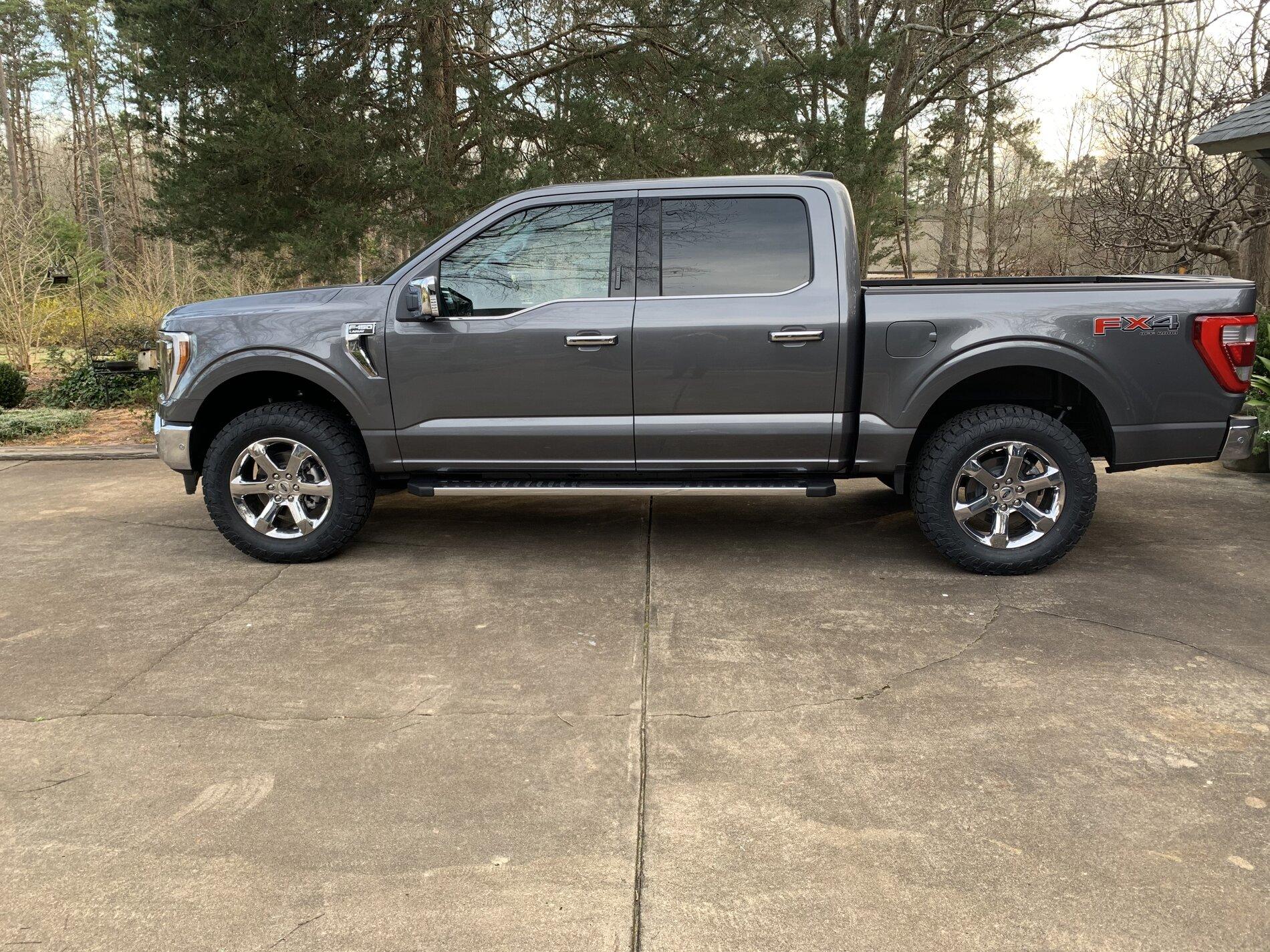 Ford F-150 Lightning 275/65 r20 BFG KO2 pics? DF631A91-6256-401F-9357-3B5B566E1435