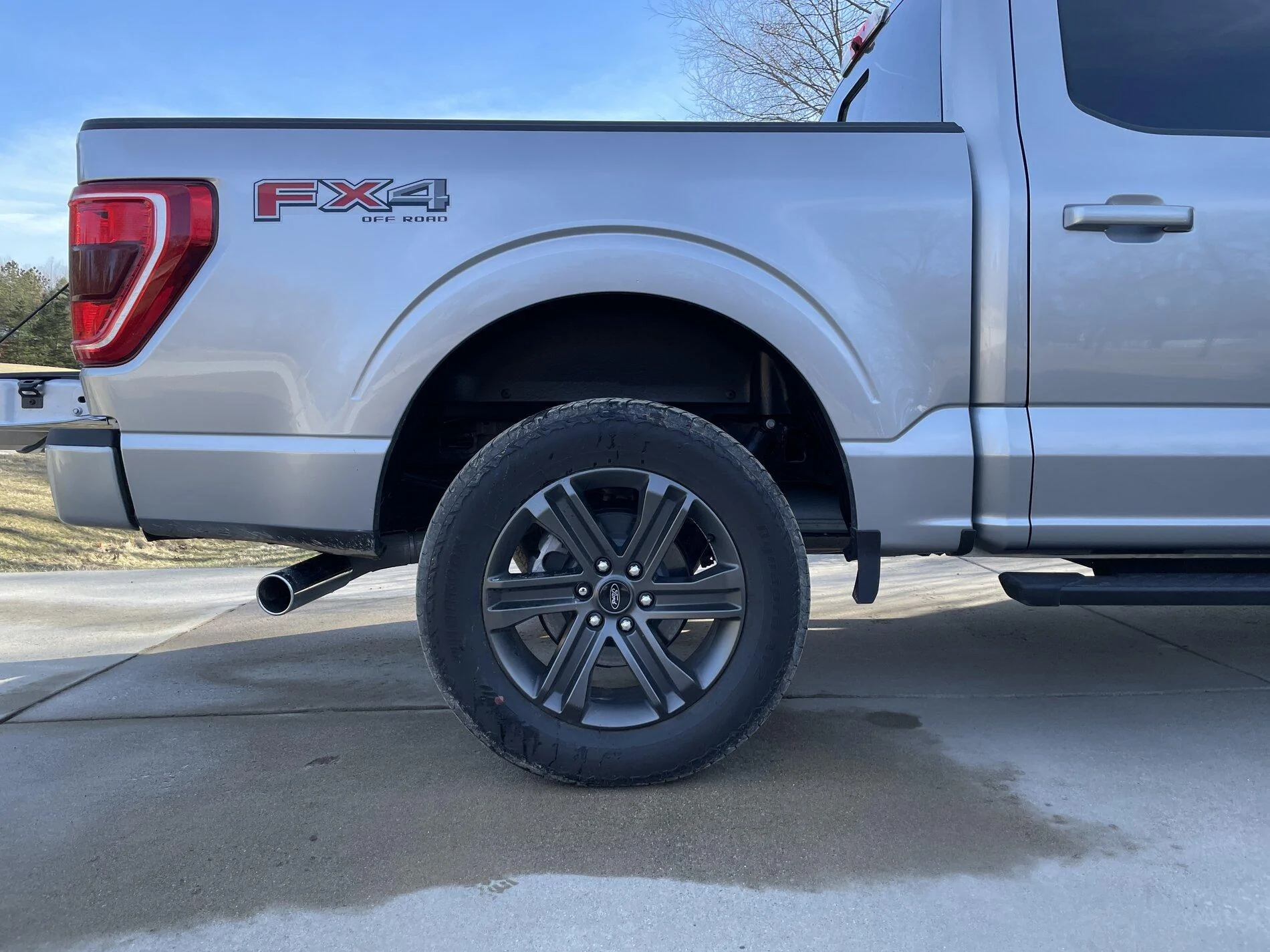 Ford F-150 Lightning Wheel well liners or photoshop? 66D67A8E-5180-4CBA-844A-90A3FB0CDE65