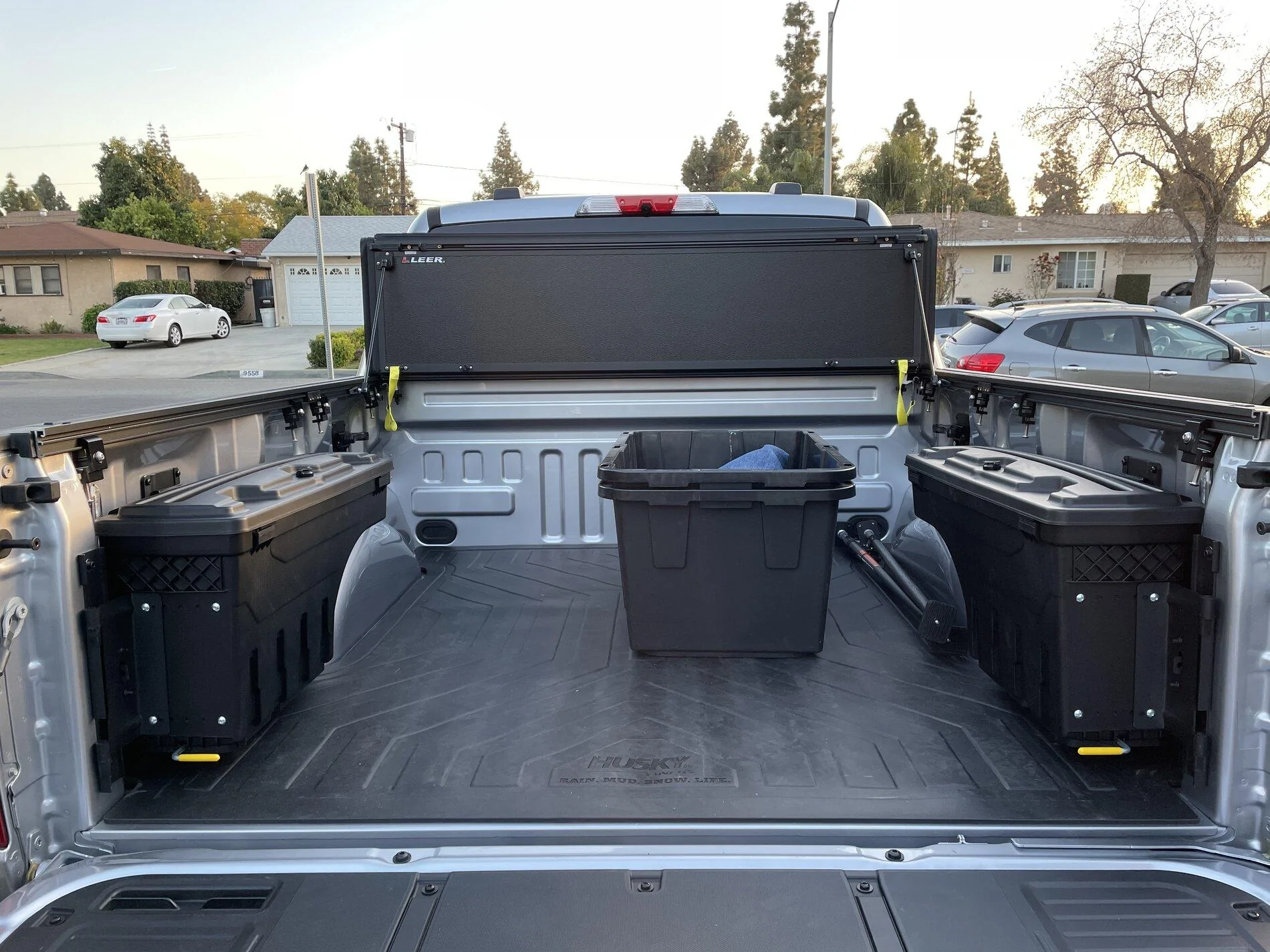 Ford F-150 Lightning My lariat bed accessories 15509459-A108-458F-817C-9579930CB668