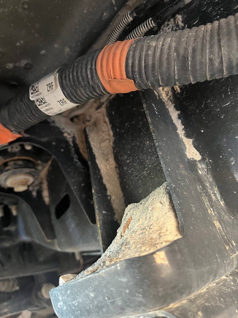 Ford F-150 Lightning Road Salt, and other undercarriage cleaning process IMG_7420