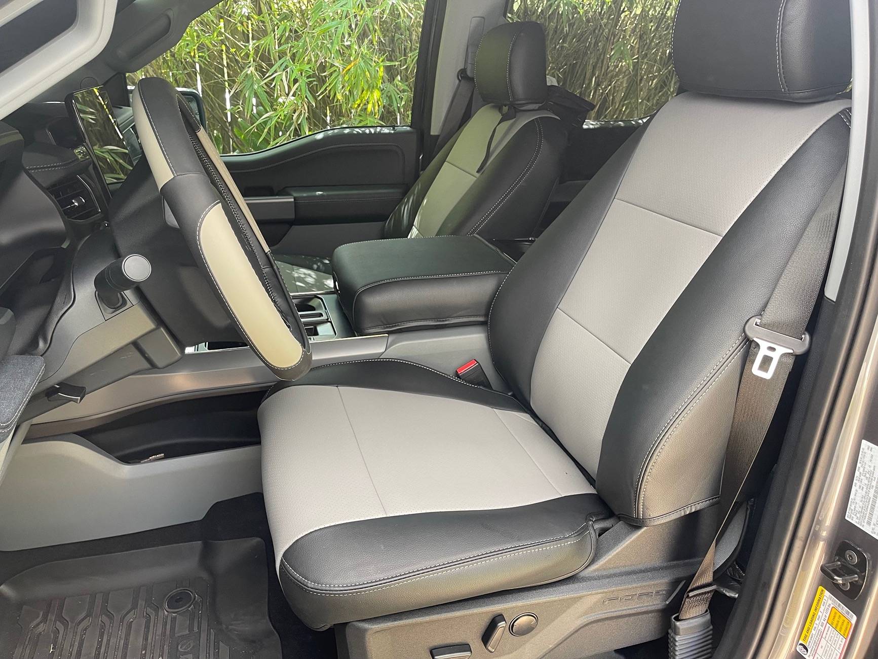 Ford F-150 Lightning Great Seat Cover Option with Pics! IMG_3194