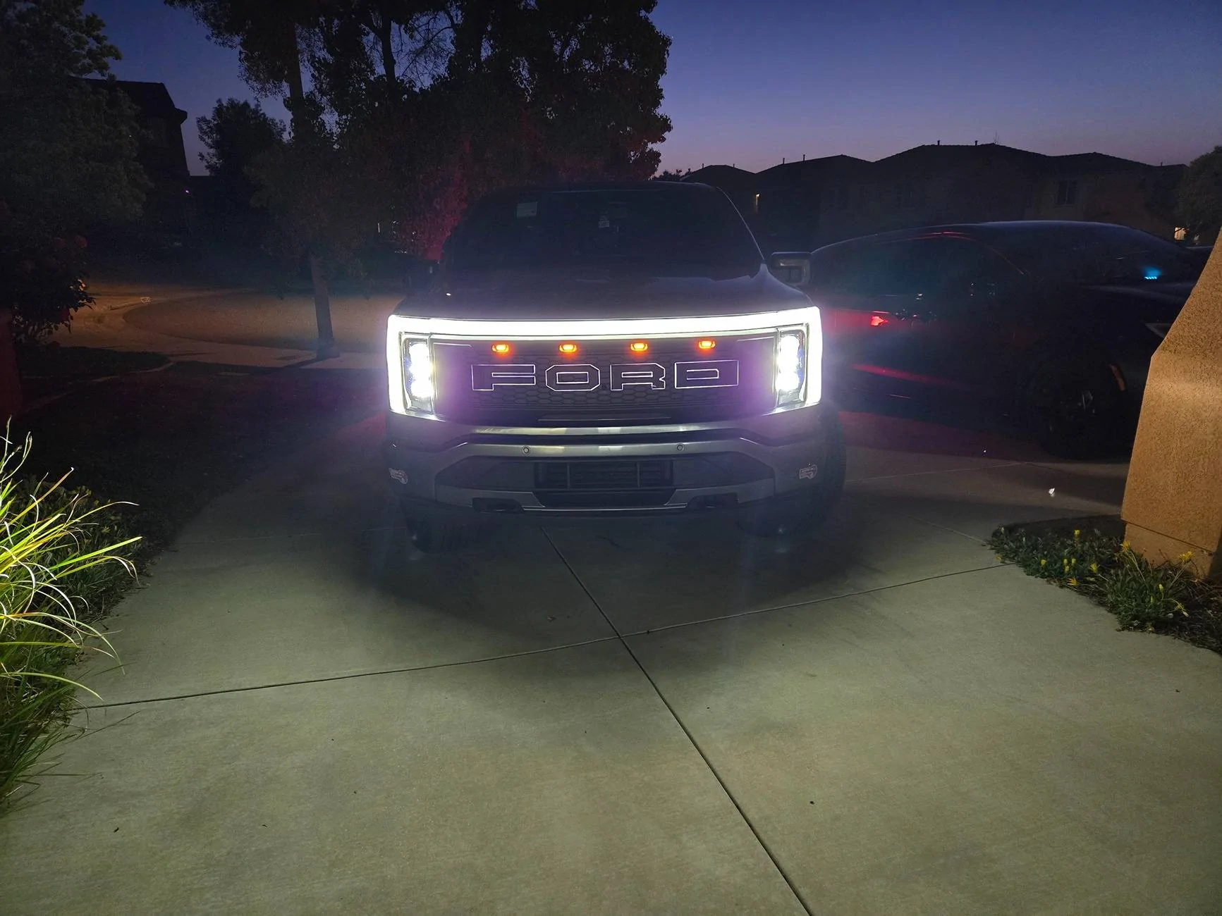 Ford F-150 Lightning ‼️ UPDATE FORD E-RAPTOR grille swap and install tutorial 1000022234