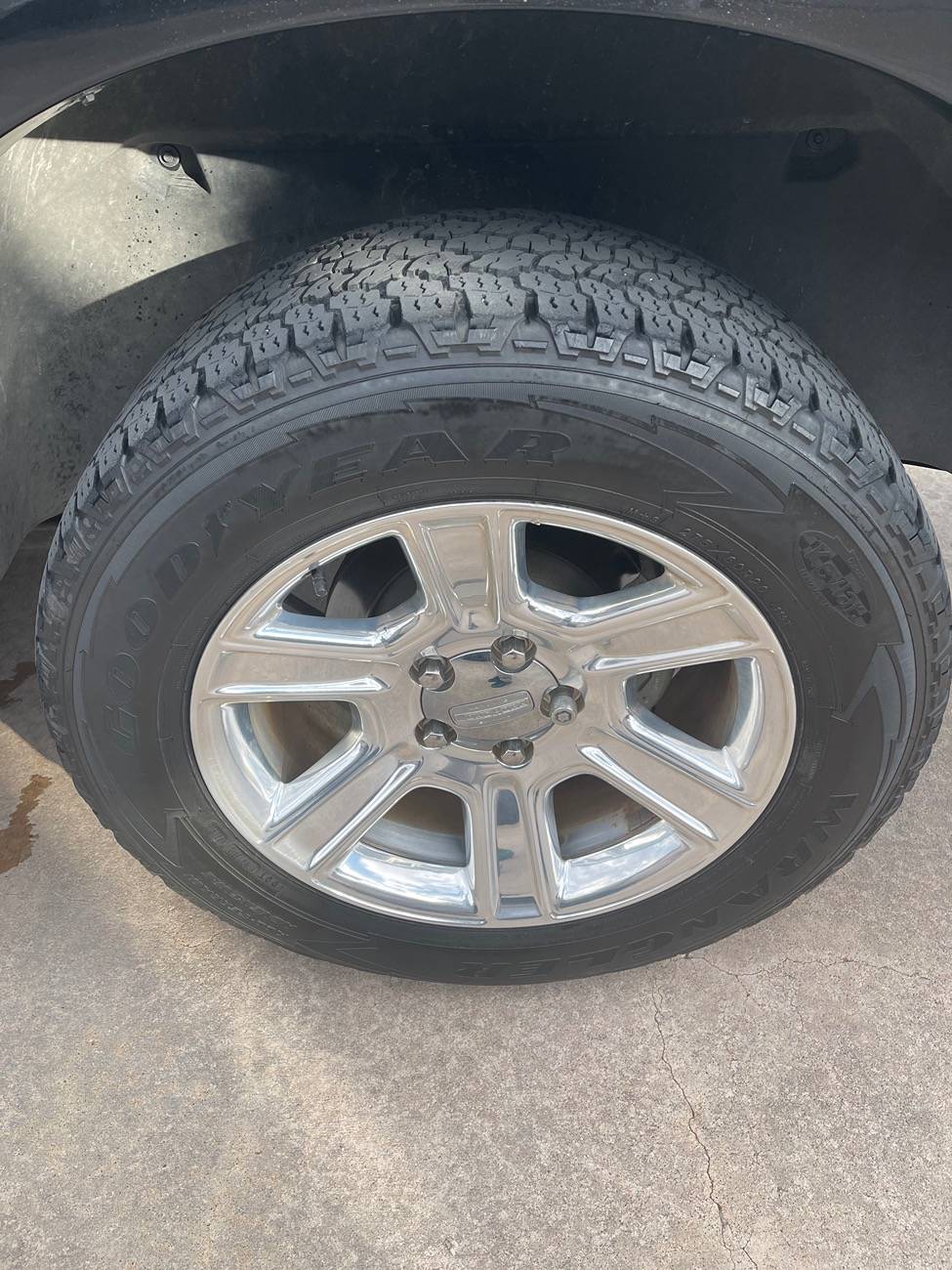 Ford F-150 Lightning Leveling Kit Tires IMG_7884