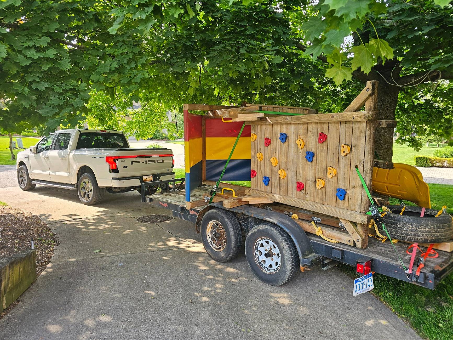 Ford F-150 Lightning Pics of Lightning Trucks Doing Truck Things. Post Yours! 📸 1000045276