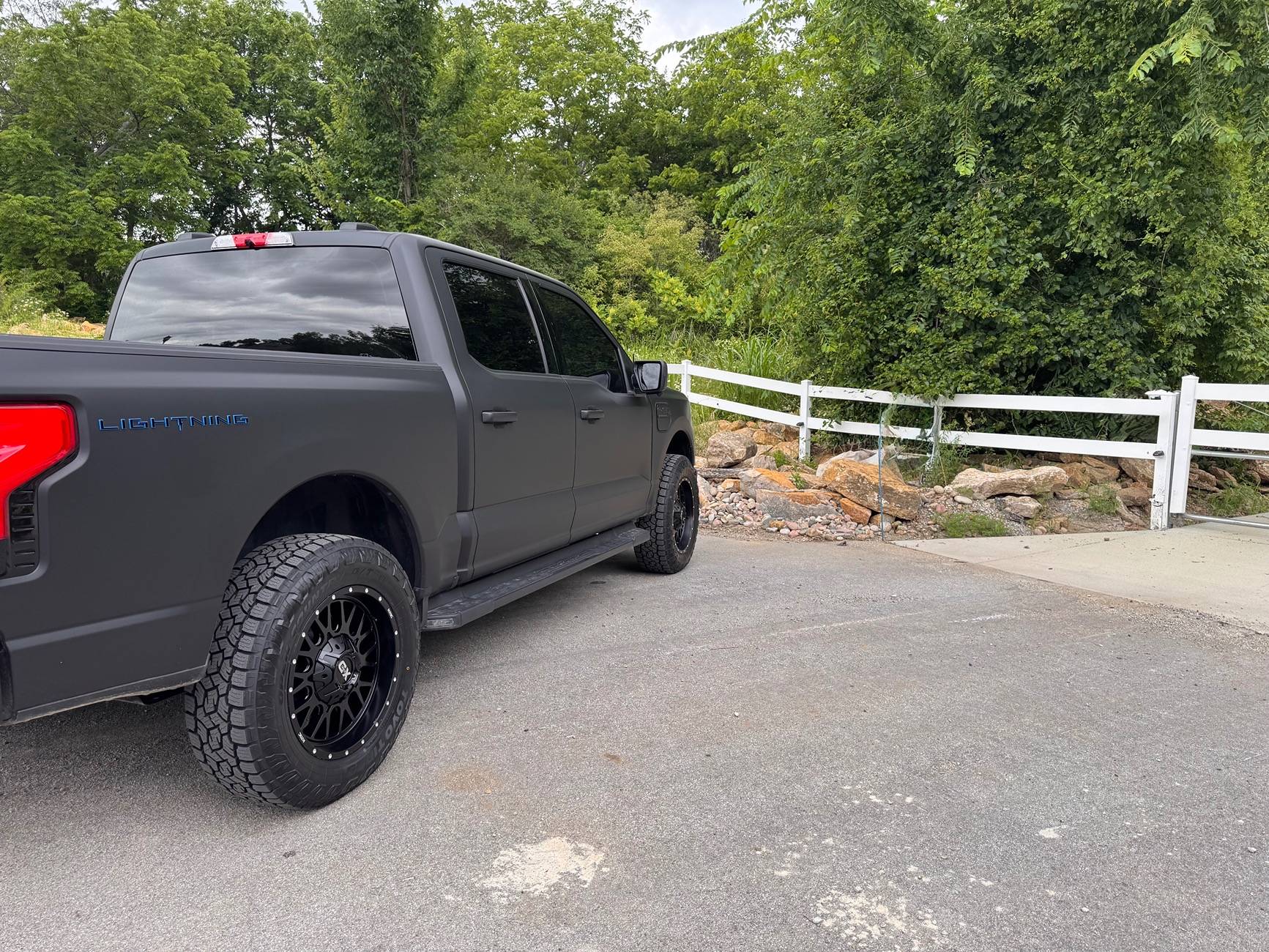 Ford F-150 Lightning Upgrades to 2023 XLT ER IMG_7114