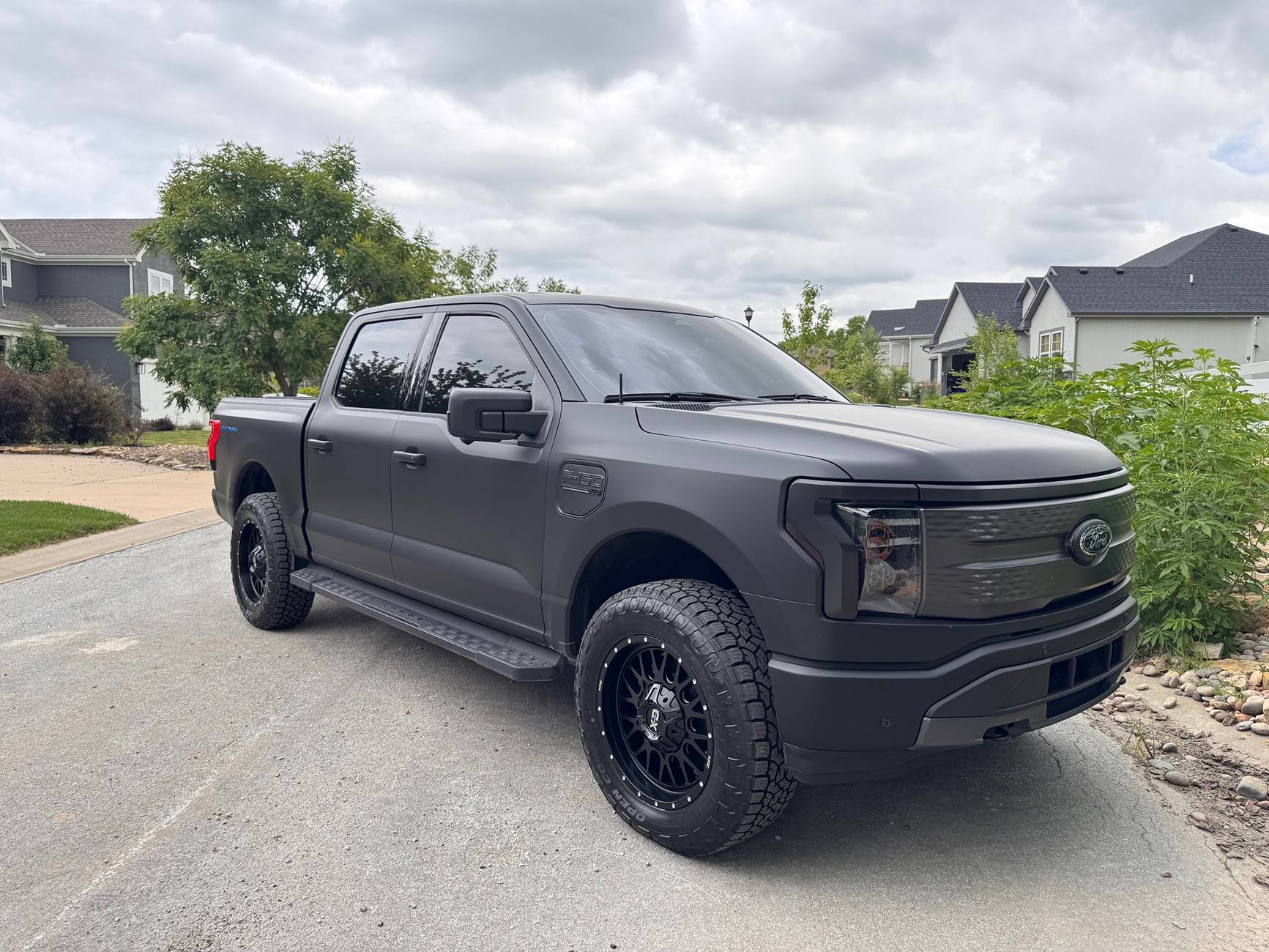 Ford F-150 Lightning Upgrades to 2023 XLT ER IMG_7115