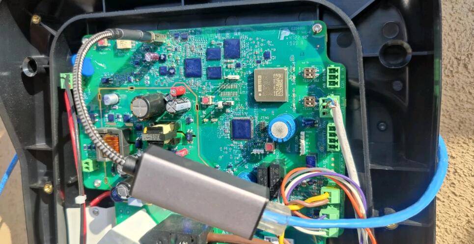 Ford F-150 Lightning FCSP RS485 port access Success! 1750723829316-2w