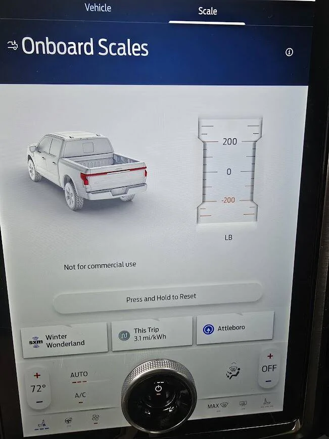 Ford F-150 Lightning 2022 Lariat - Onboard scales say 650 pounds is in an empty truck? 1751049600336-r8