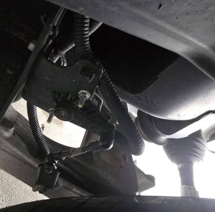 Ford F-150 Lightning 2022 Lariat - Onboard scales say 650 pounds is in an empty truck? 1751049744471-0c