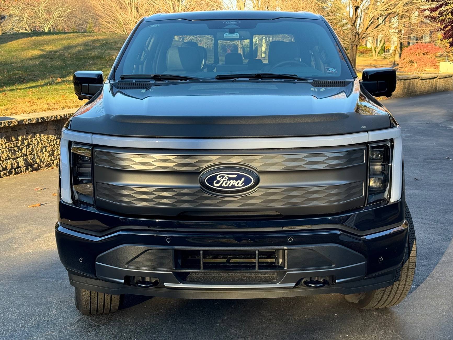 Ford F-150 Lightning Hood protector - Aeroskin vs Aeroskin II - Lightning uuid=77259383-2E82-4453-BD90-81B6EDEA1C81&code=001&library=1&type=1&mode=2&loc=true&cap=tru