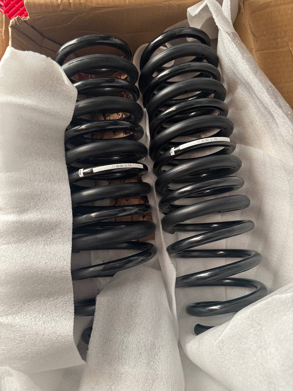 Ford F-150 Lightning Eibach Pro Kit ER and SR tempImage9Z5T7J