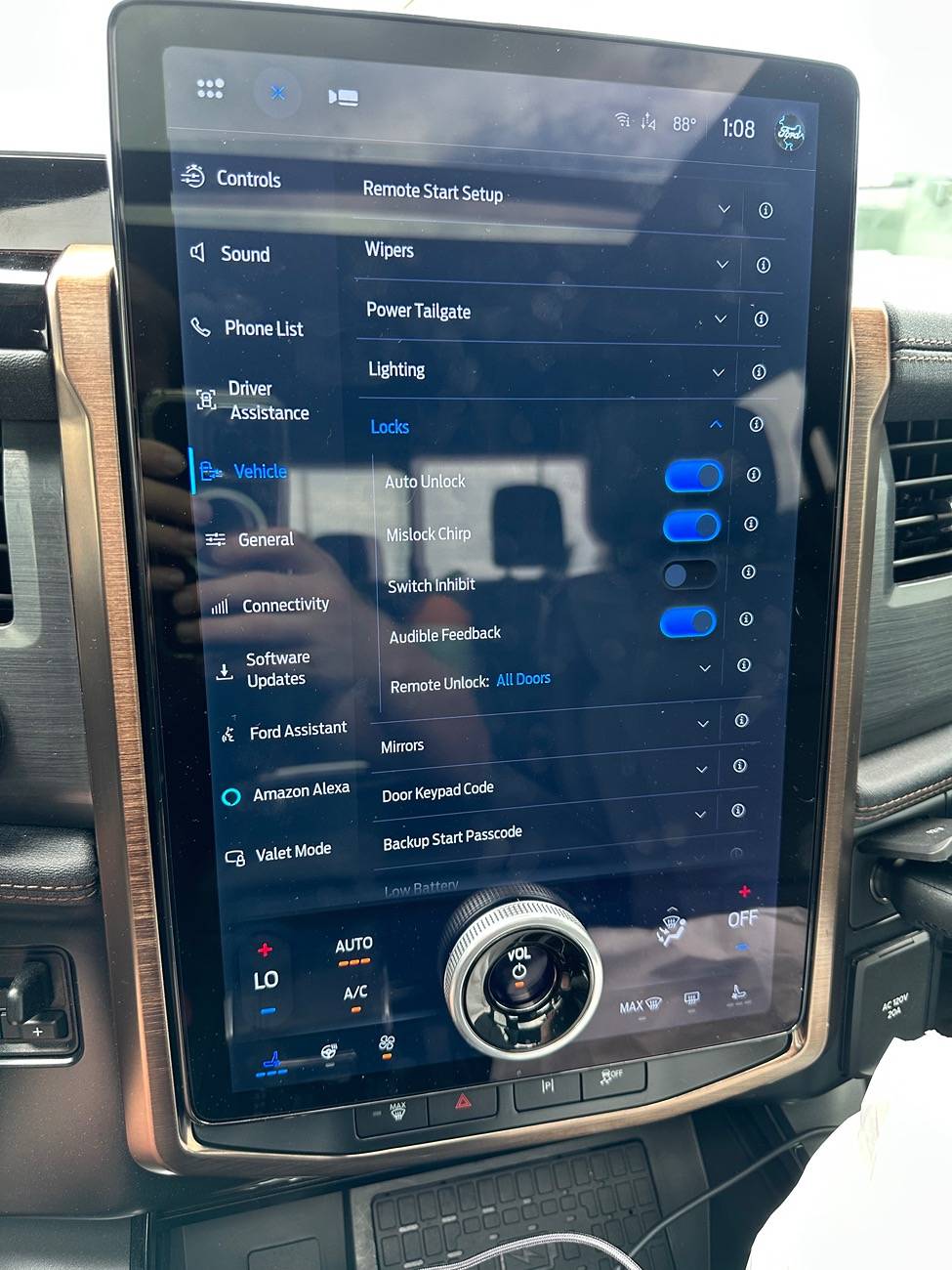 Ford F-150 Lightning PU-Sync-25.2.1.6.5 - Walk Away Lock Toggles UPDATE POST# 95 IMG_4449
