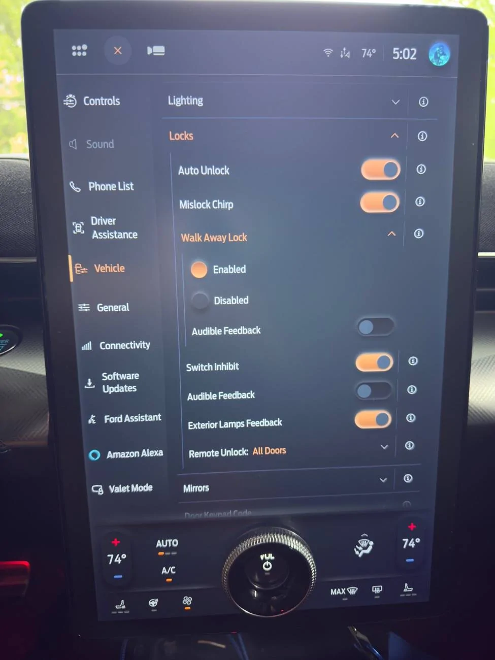 Ford F-150 Lightning PU-Sync-25.2.1.6.5 - Walk Away Lock Toggles UPDATE POST# 95 IMG_2264