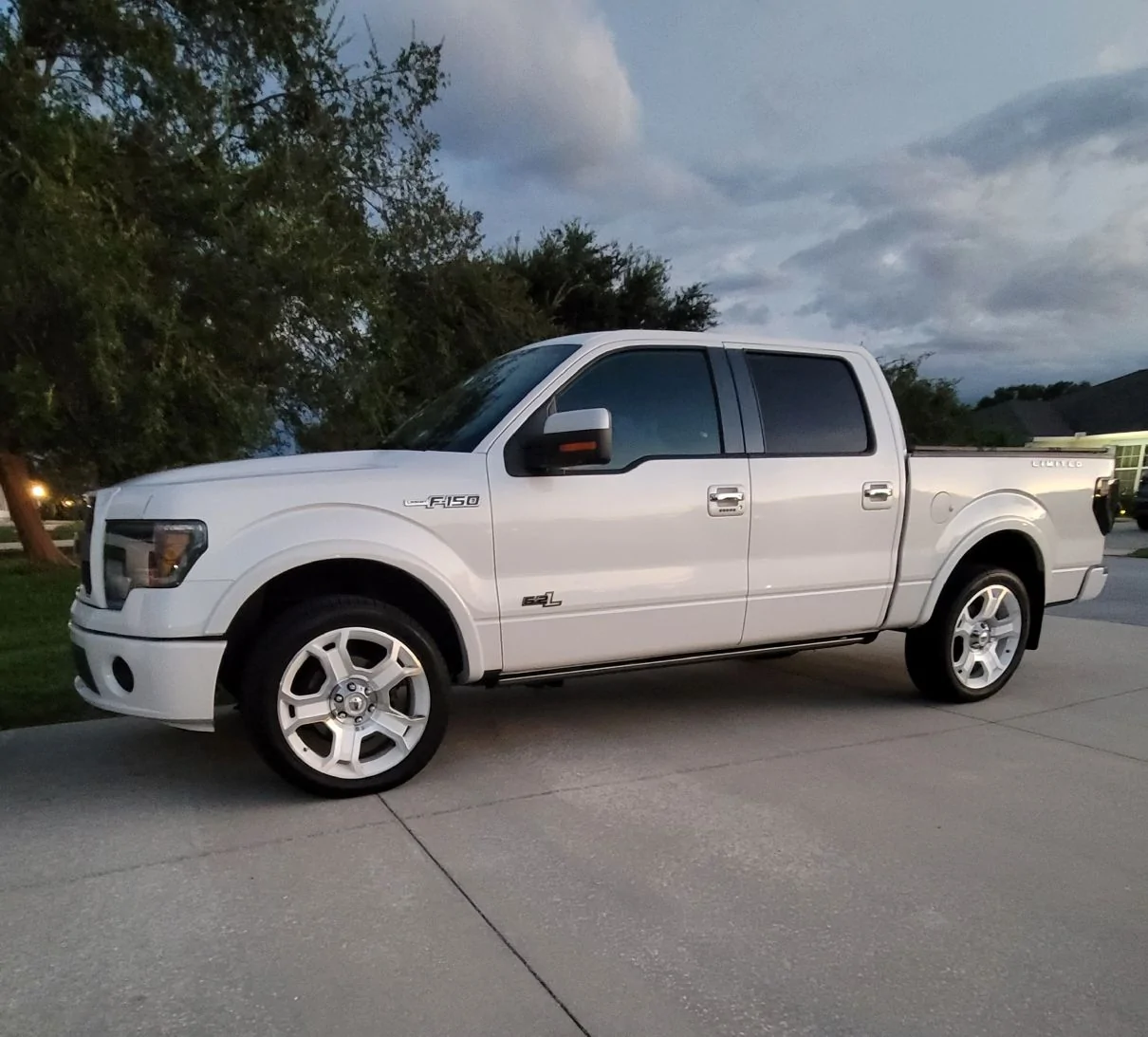 Ford F-150 Lightning Lightning Commuter 88 miles a day KWh chart December 2024-July 2025. 20240901_200821