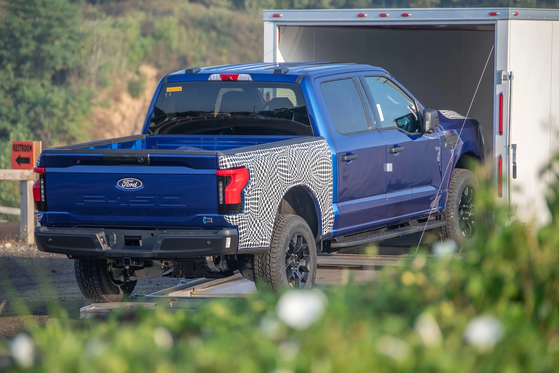 Ford F-150 Lightning Spied: F-150 Lightning "Tremor" Off-Road Prototype F150Lightning.OffRd.g02.KGP