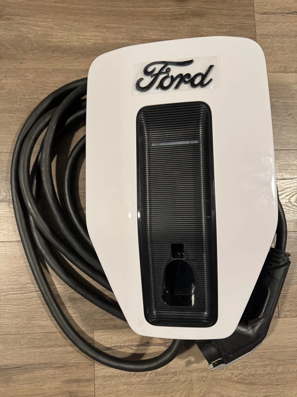 Ford F-150 Lightning Ford Charger Station Pro 80A $550 USD + Shipping IMG_1513