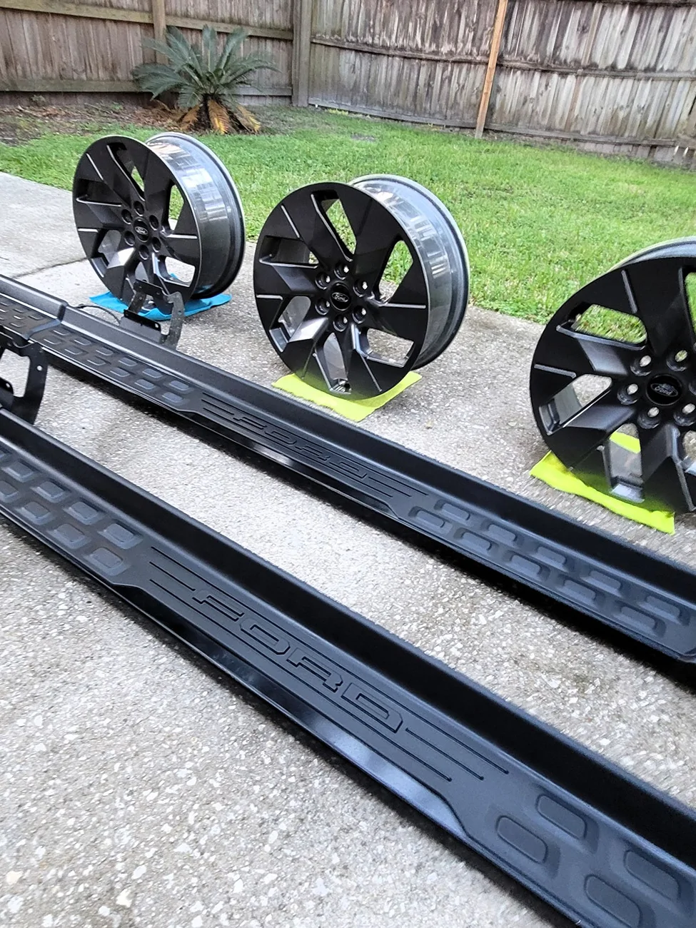 Ford F-150 Lightning OEM Lariat Running Boards and Wheels for sale- Florida Wheels and Boards 3