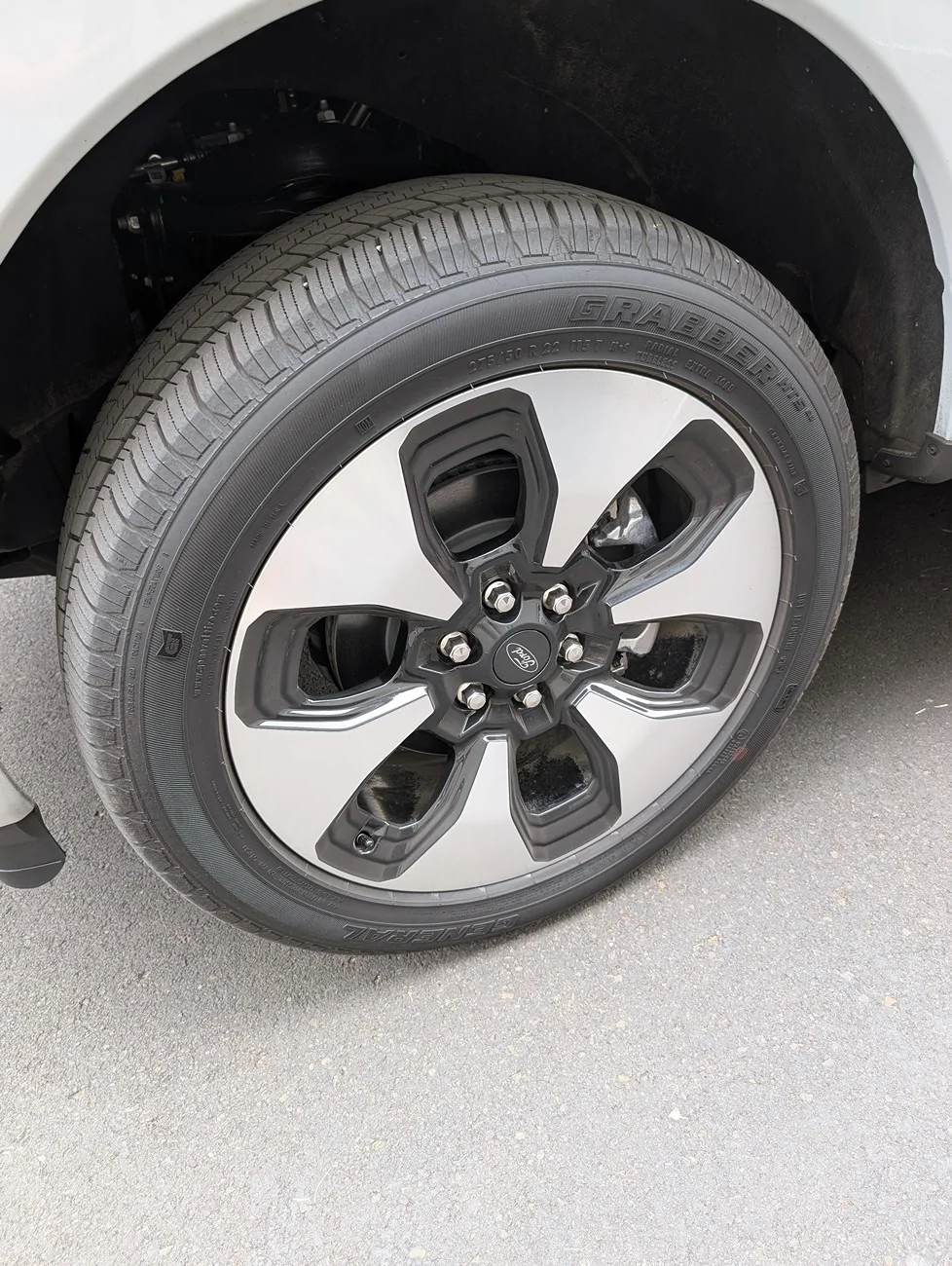 Ford F-150 Lightning WTT OEM 22" Plat wheels/tires (8k miles) for 18" OEM wheels (mileage doesn't matter) PXL_20250830_233414276