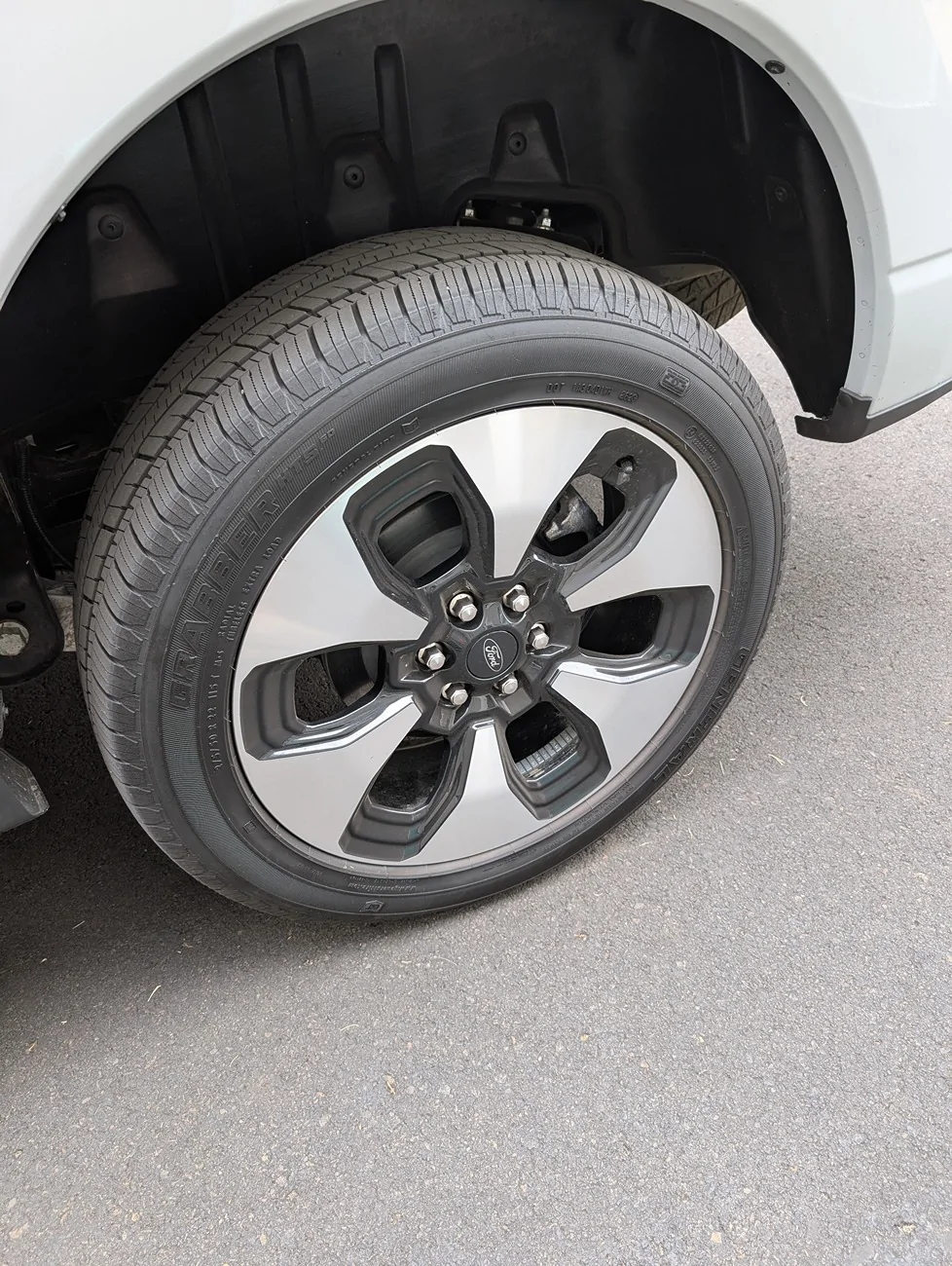 Ford F-150 Lightning WTT OEM 22" Plat wheels/tires (8k miles) for 18" OEM wheels (mileage doesn't matter) PXL_20250830_233419767