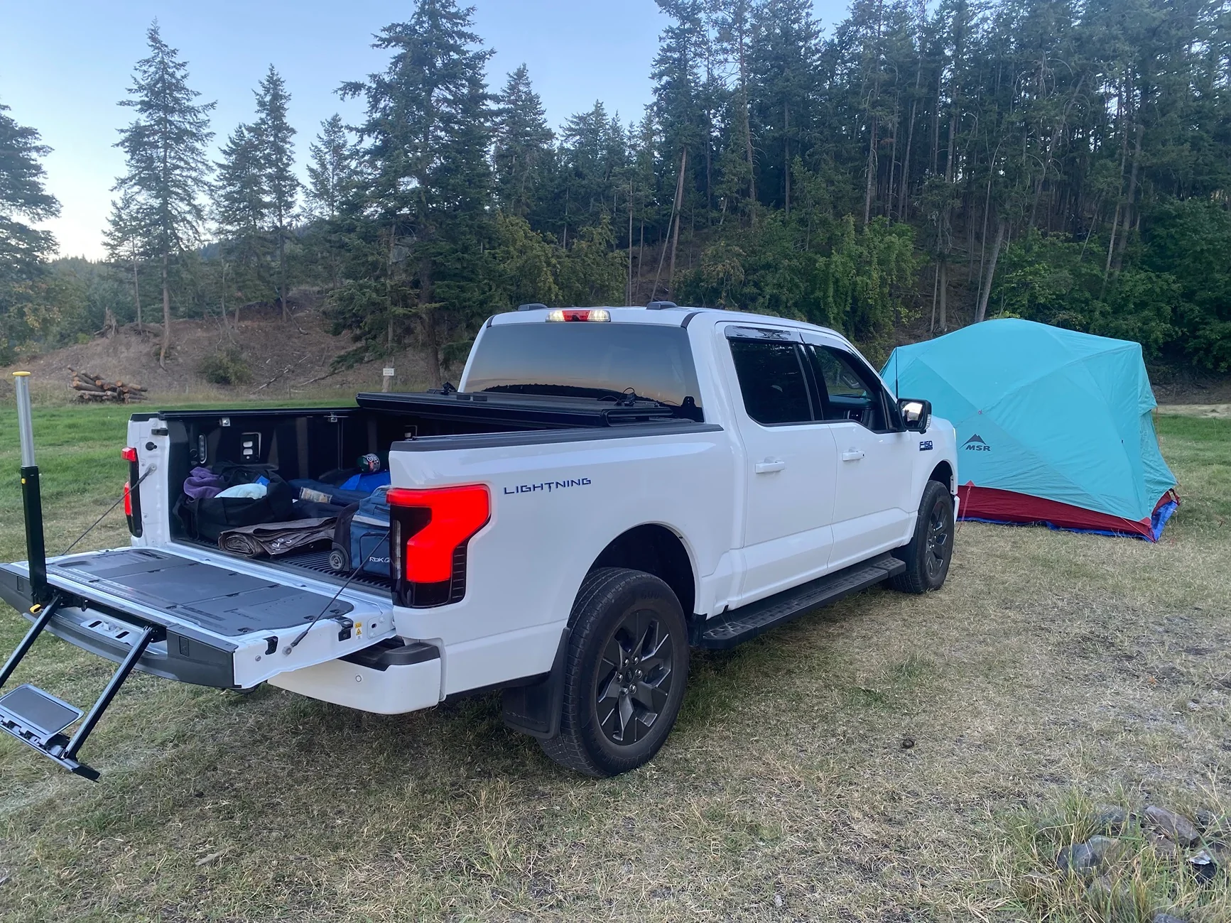 Ford F-150 Lightning Camping with the light IMG_5164