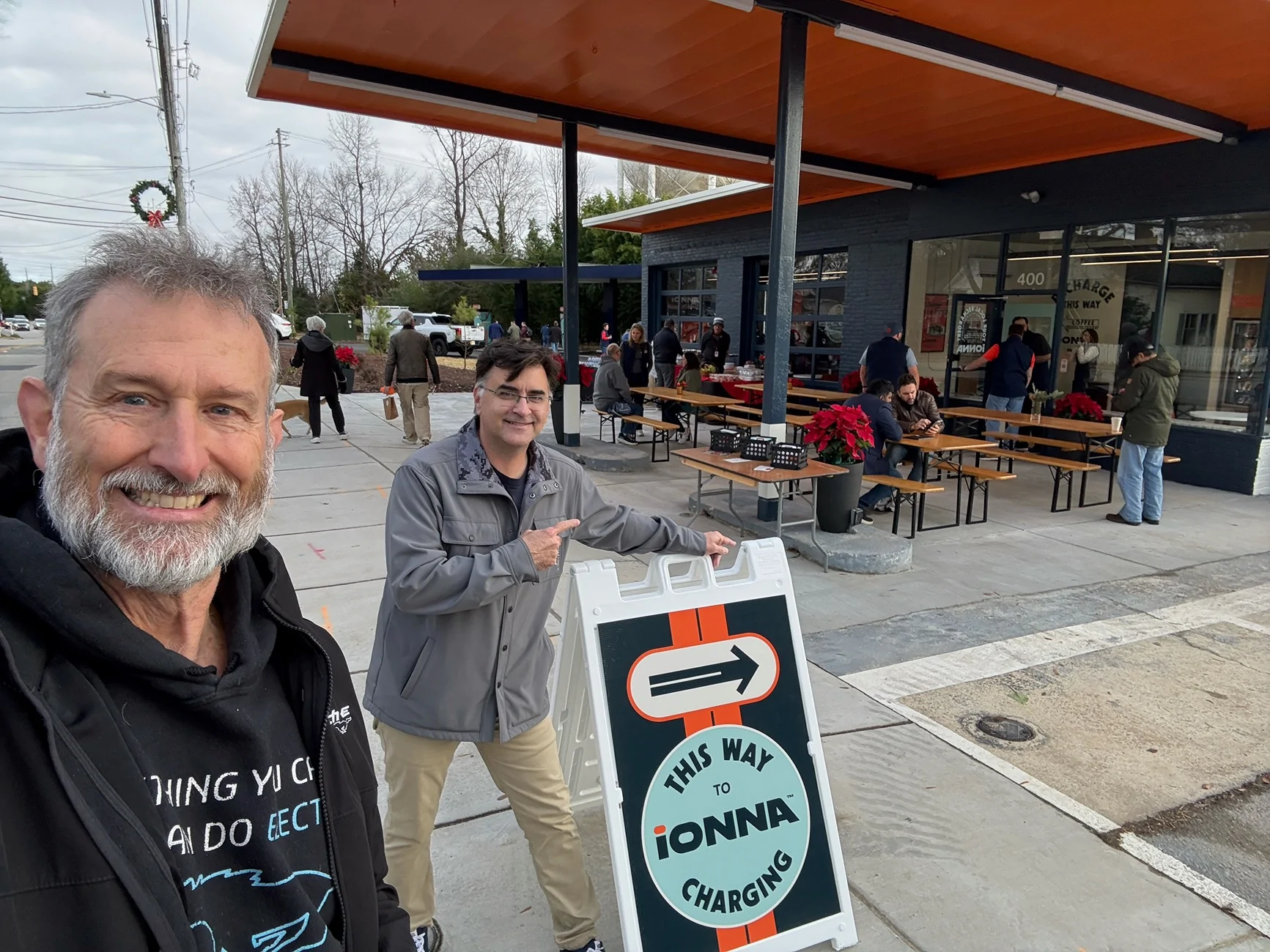 Ford F-150 Lightning Ionna Chargers Rip! IMG_0557