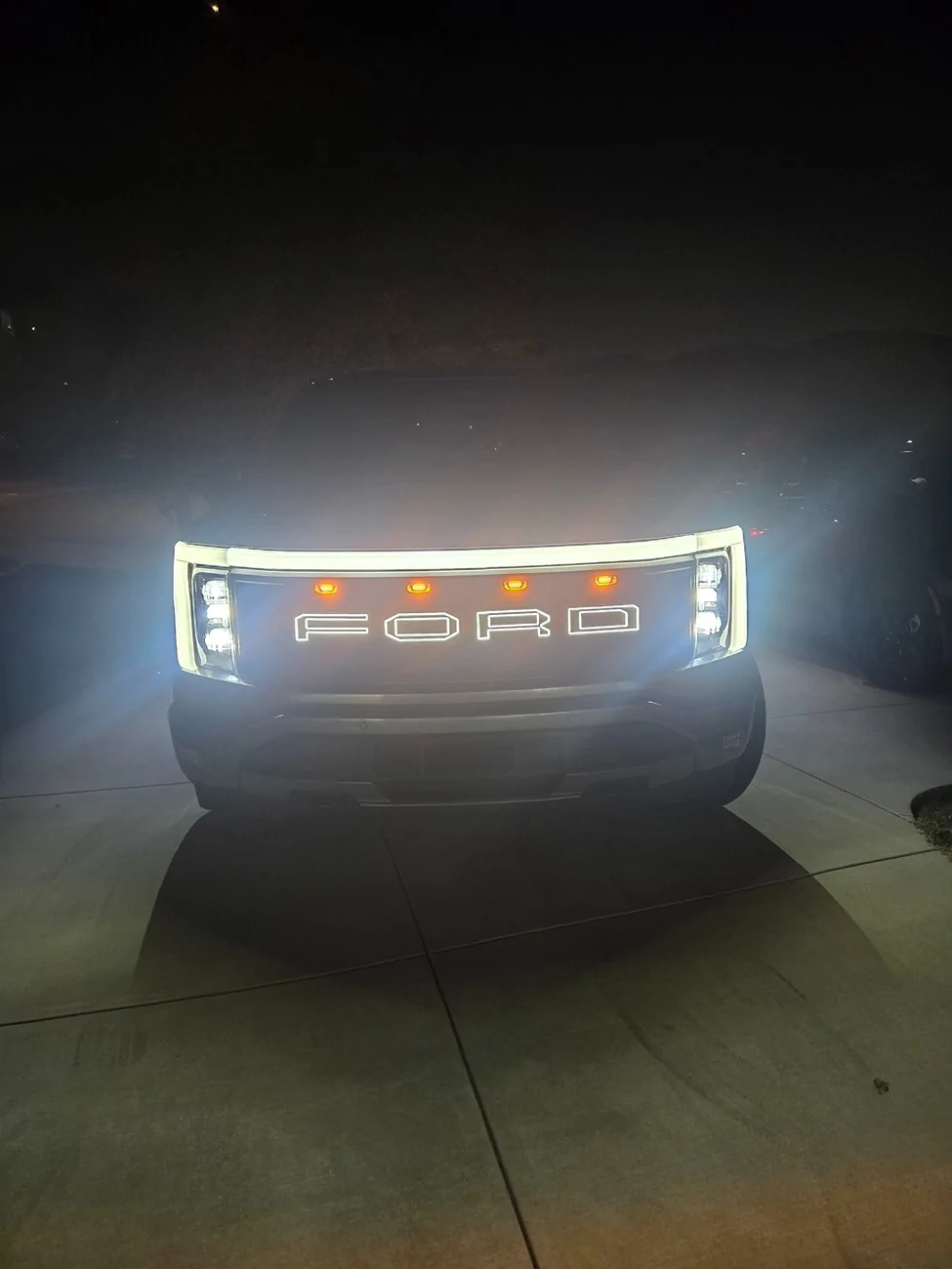 Ford F-150 Lightning ‼️ UPDATE FORD E-RAPTOR grille swap and install tutorial 20250826_011615