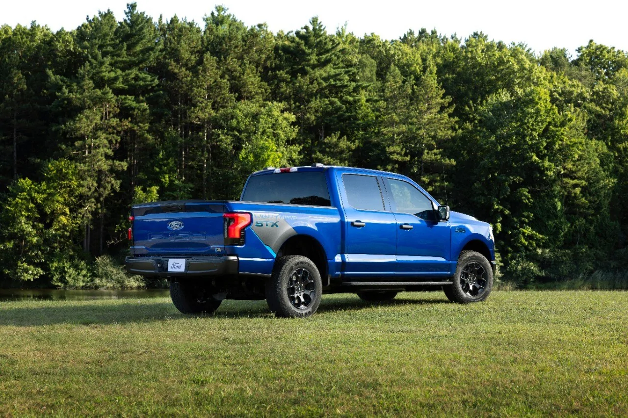 Ford F-150 Lightning 2026 F-150 Lightning STX Model Introduced. Replaces the XLT cq5dam.web.1280.1280 (2)