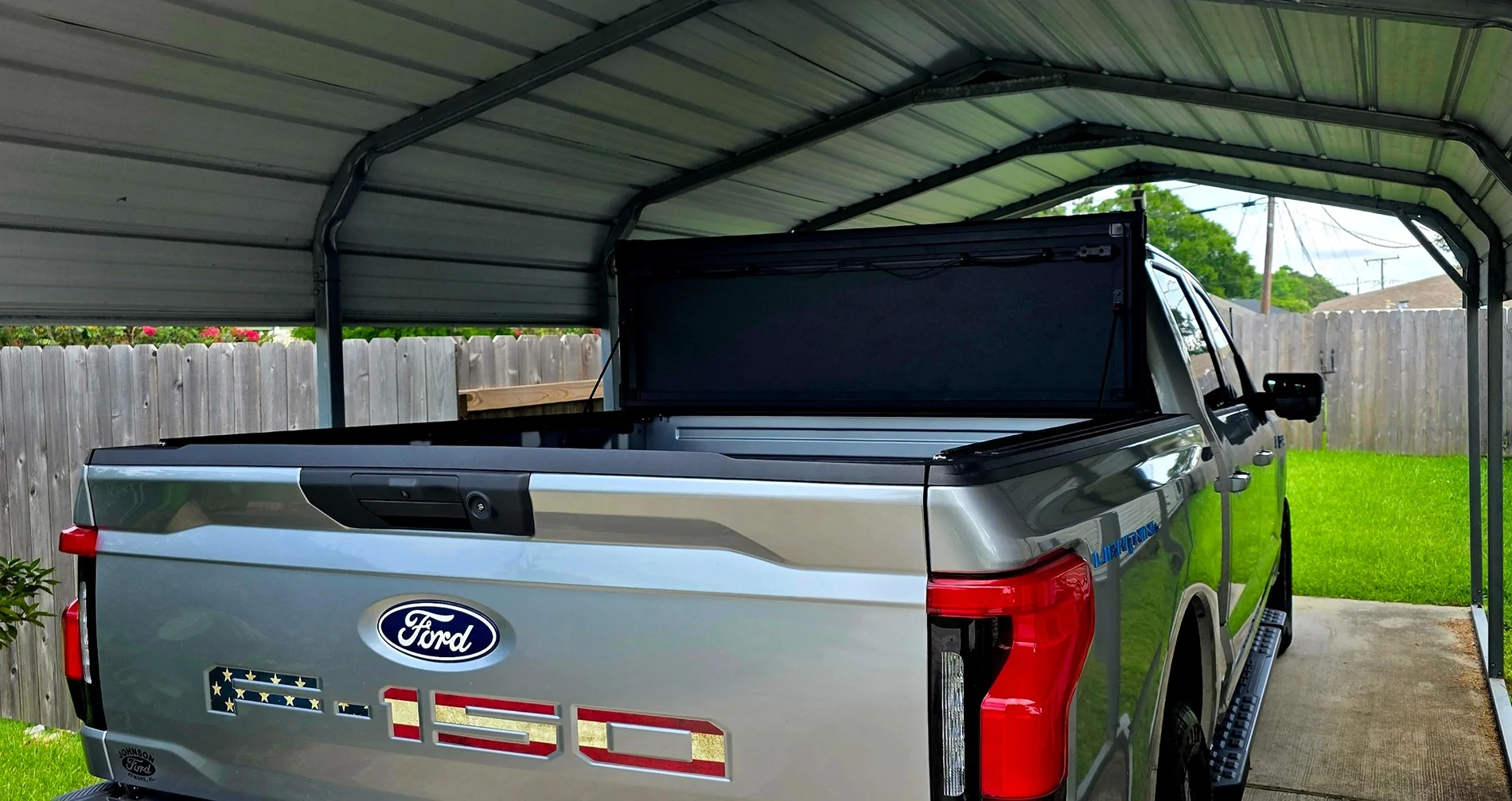 Ford F-150 Lightning Yes....asking about Tonneau cover (another one). But I know what I want, so it should be easier tonneau1