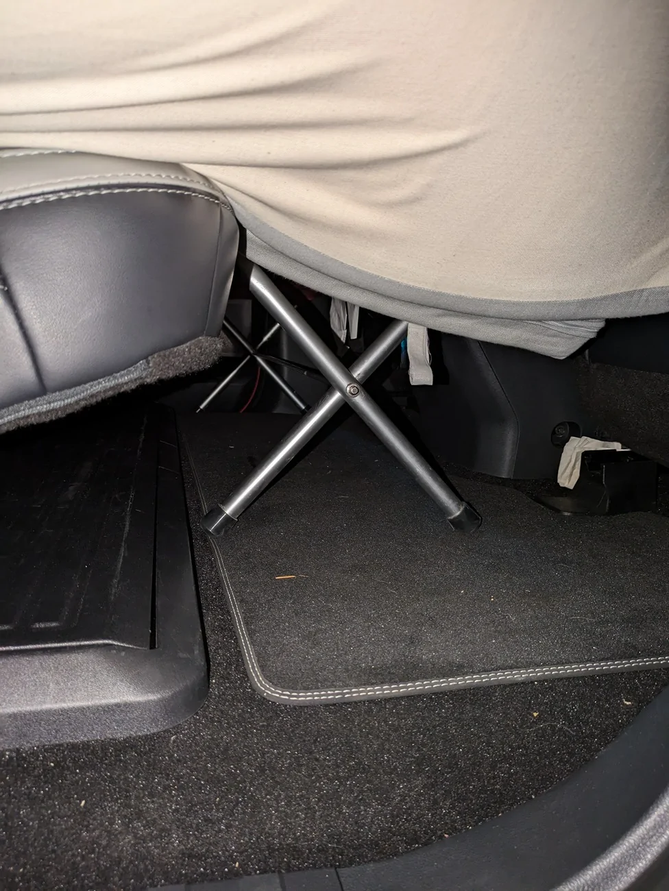 Ford F-150 Lightning Living in a Lightning e6fe6ba4-0984-4837-84e9-ad37a565c792-1_all_1310