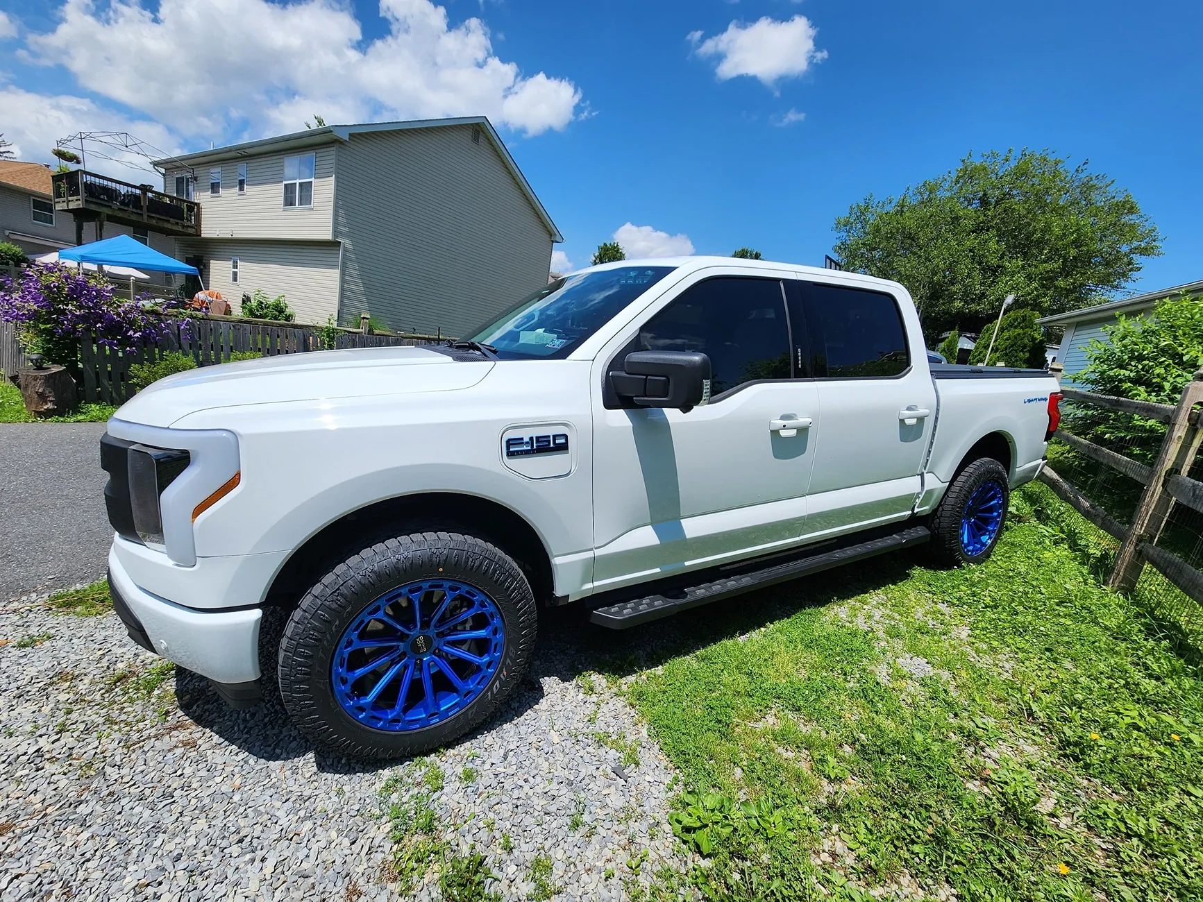 Ford F-150 Lightning Open Country or Defenders !? 20250619_120715