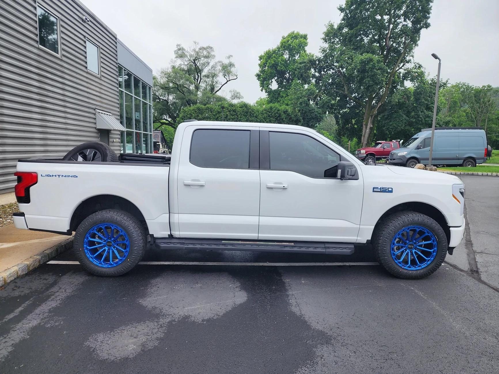 Ford F-150 Lightning Open Country or Defenders !? 20250618_112629