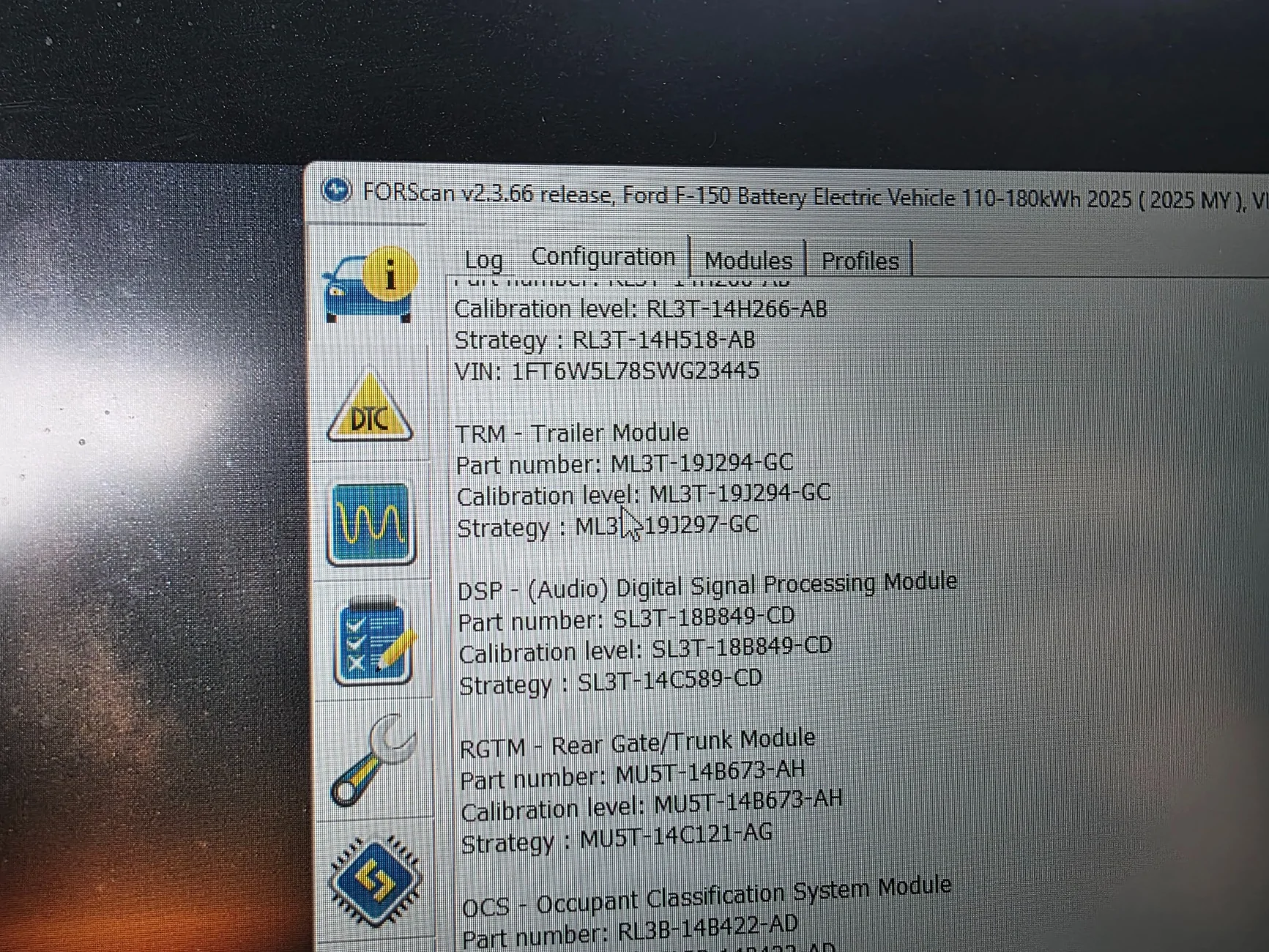 Ford F-150 Lightning Trying to add a trailer brake controller 2025 f150 lightning 20251001_095609