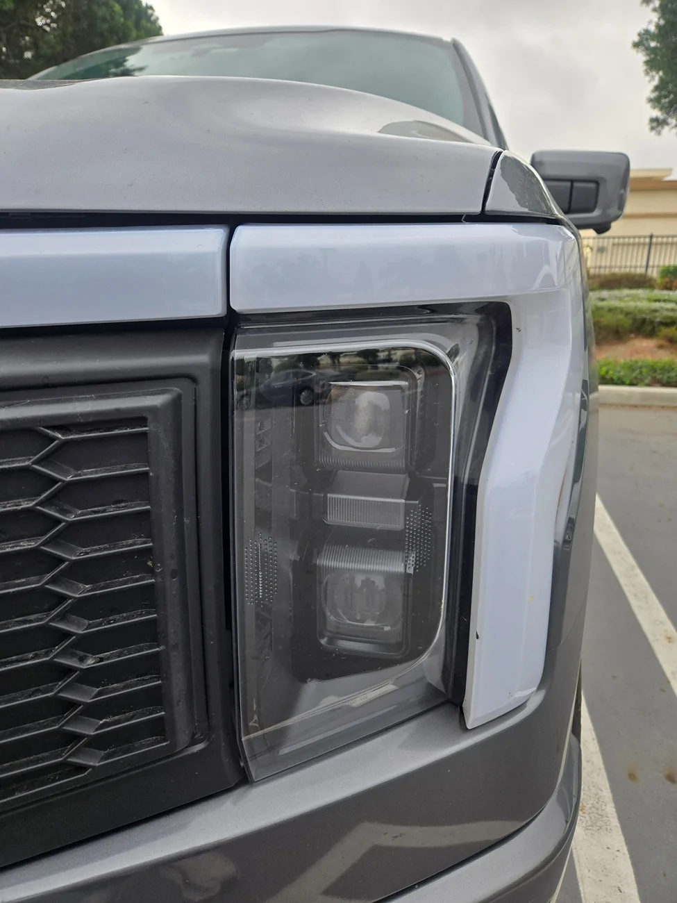 Ford F-150 Lightning ‼️ UPDATE FORD E-RAPTOR grille swap and install tutorial 20251003_092056