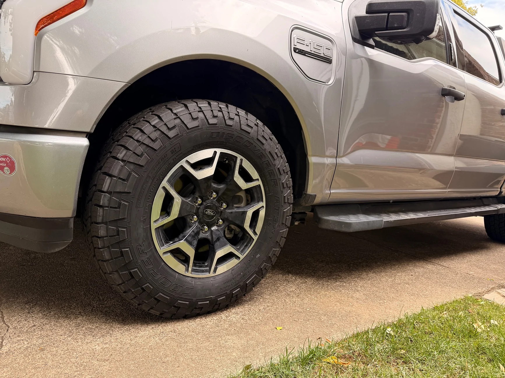 Ford F-150 Lightning New LT tires- 275/70/R18 Cooper Discoverer AT3x IMG_0202