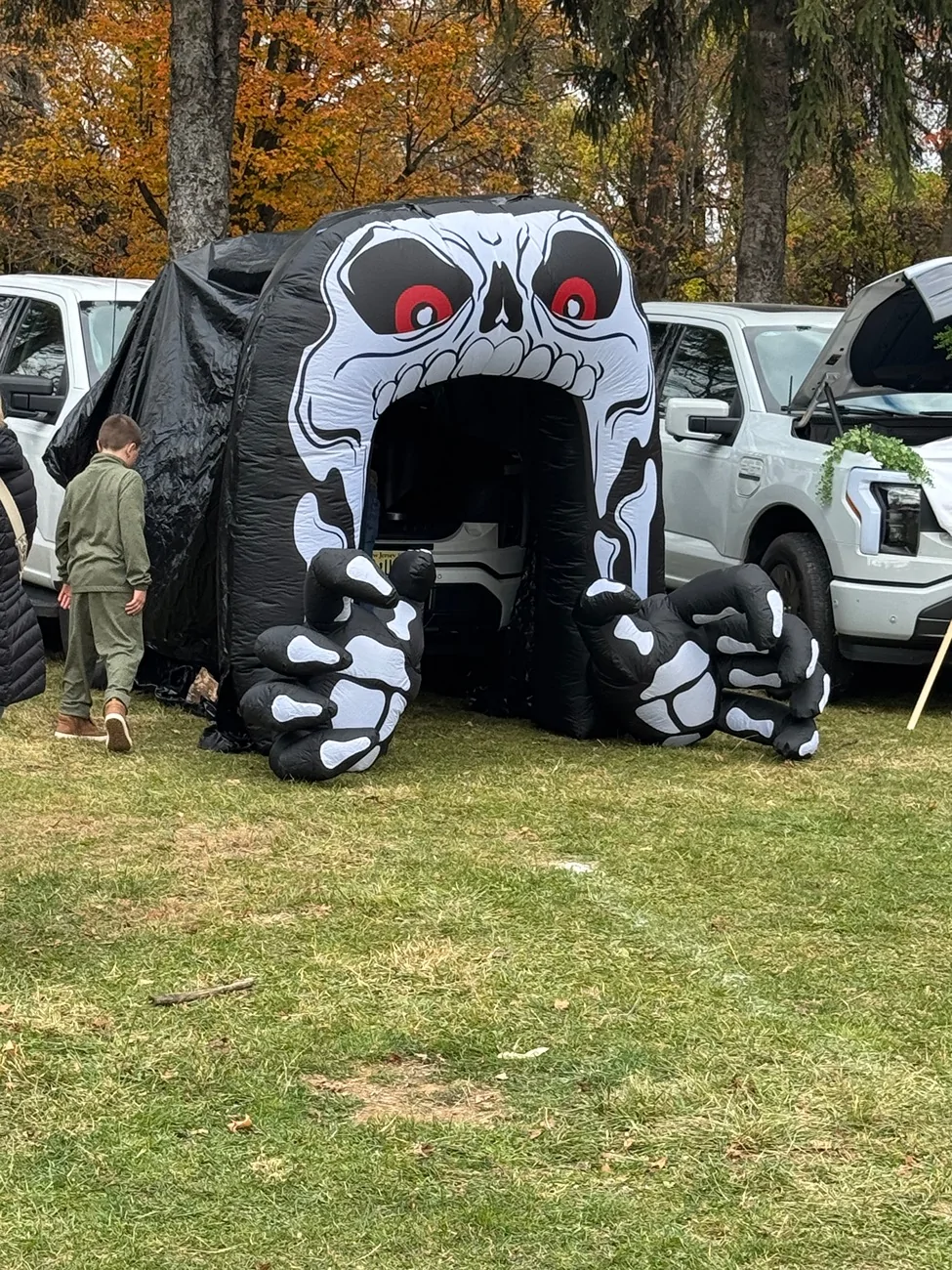 Ford F-150 Lightning Lightning Club Annual Event hosted by Tom Moloughney & Ford (Oct 25) - Chester, NJ IMG_1350