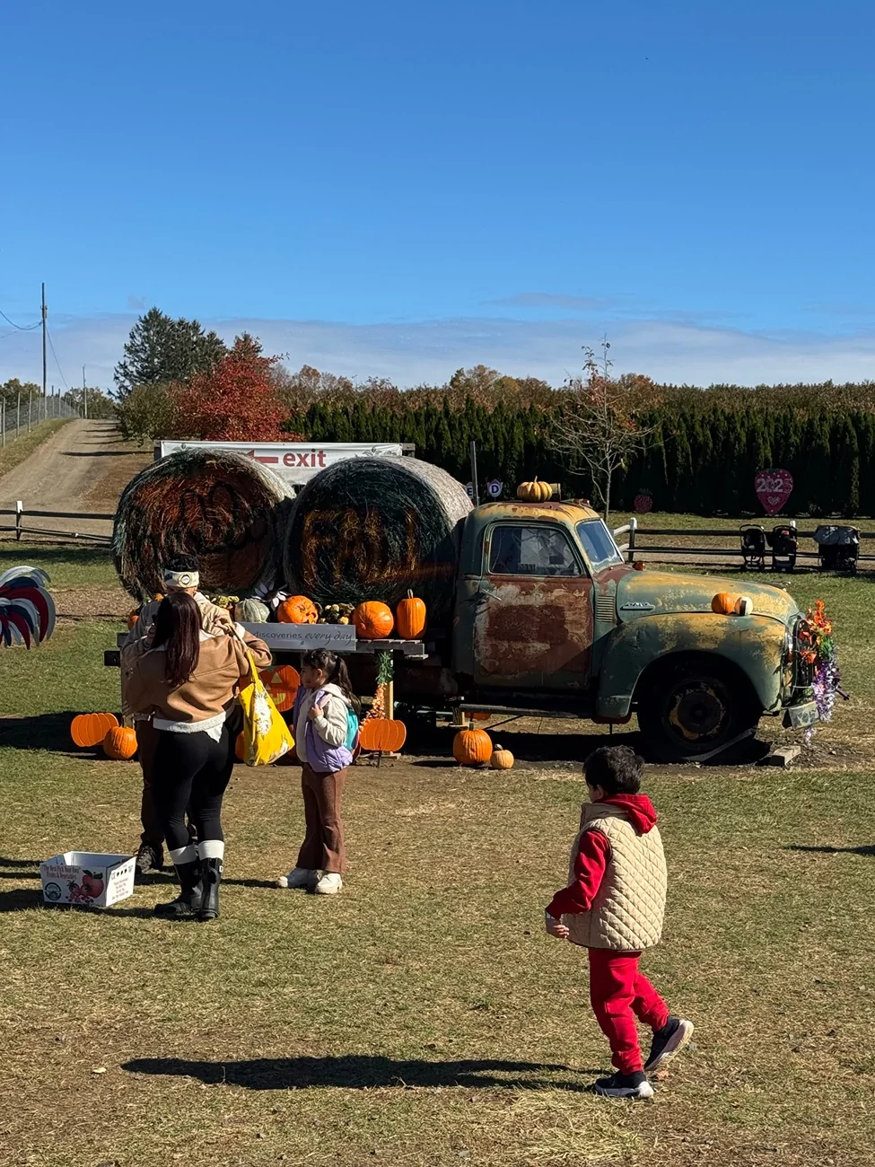 Ford F-150 Lightning Lightning Club Annual Event hosted by Tom Moloughney & Ford (Oct 25) - Chester, NJ IMG_1345
