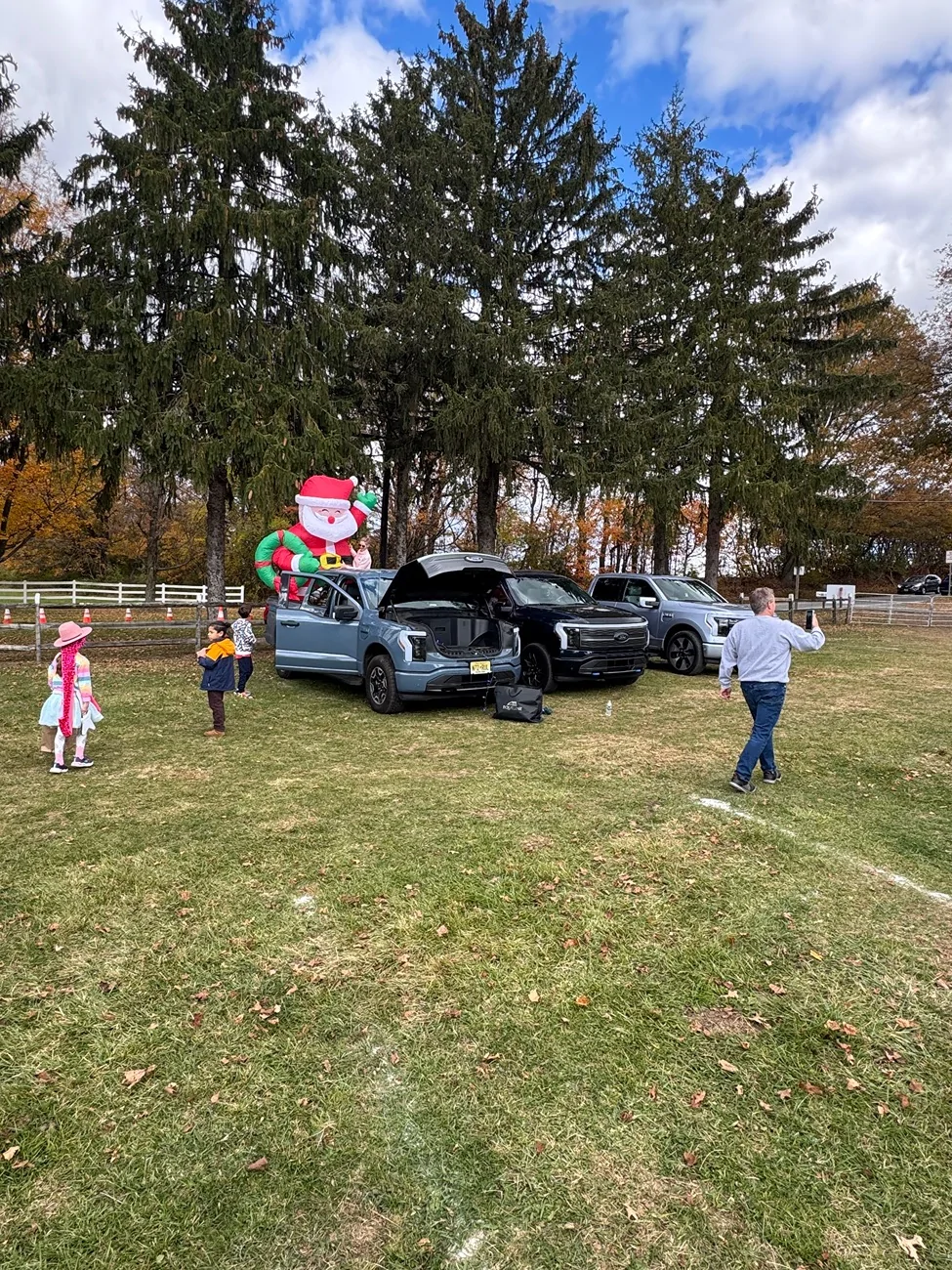 Ford F-150 Lightning Lightning Club Annual Event hosted by Tom Moloughney & Ford (Oct 25) - Chester, NJ IMG_1348