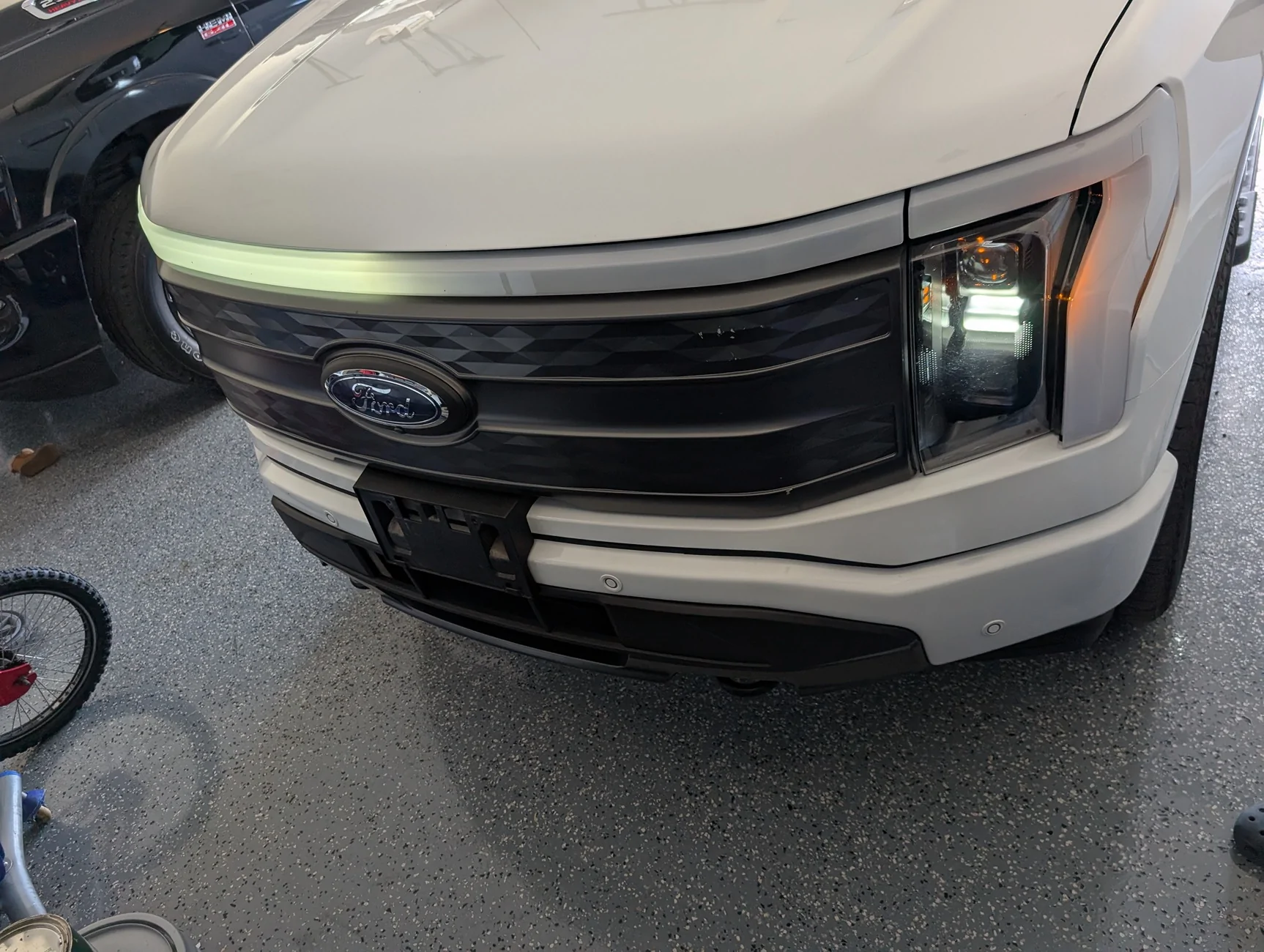 Ford F-150 Lightning Front Lightbar Weirdness PXL_20251102_203418860