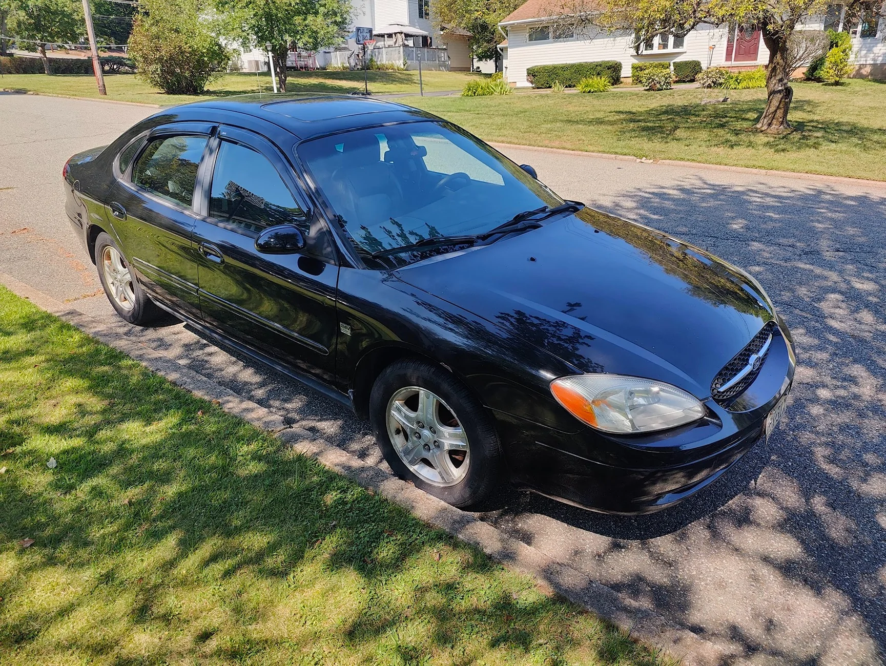 Ford F-150 Lightning SHOW US ALL YOUR FORDS…. 2000taurus