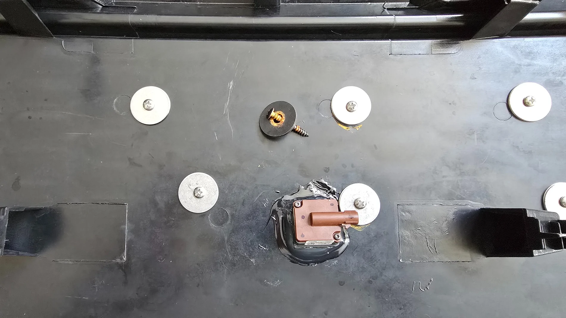 Ford F-150 Lightning ‼️ UPDATE FORD E-RAPTOR grille swap and install tutorial 20250926_141044