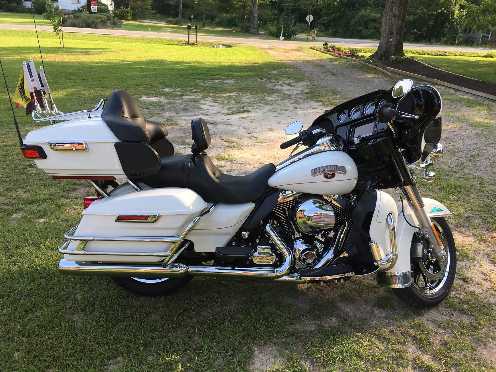 Ford F-150 Lightning Share Your Pipeline to F-150 Lightning. G'on. It's Thanksgiving... IMG_2552