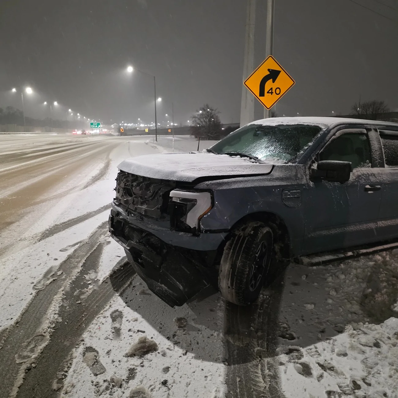Ford F-150 Lightning PIT maneuver vs. 23 Lightning PRO 20251201_201518