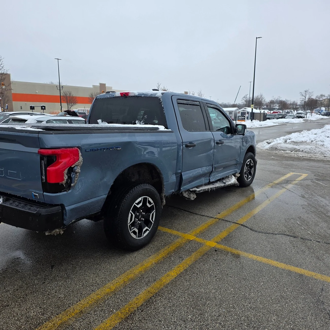 Ford F-150 Lightning PIT maneuver vs. 23 Lightning PRO 20251202_122344