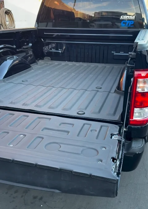 Ford F-150 Lightning Does Your Tailgate Have “Battle Scars”? Weixin Screenshot_20251206165012