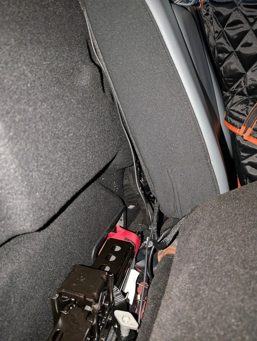 Ford F-150 Lightning RedTiger F17 Elite Dashcam Review PXL_20251208_205912680