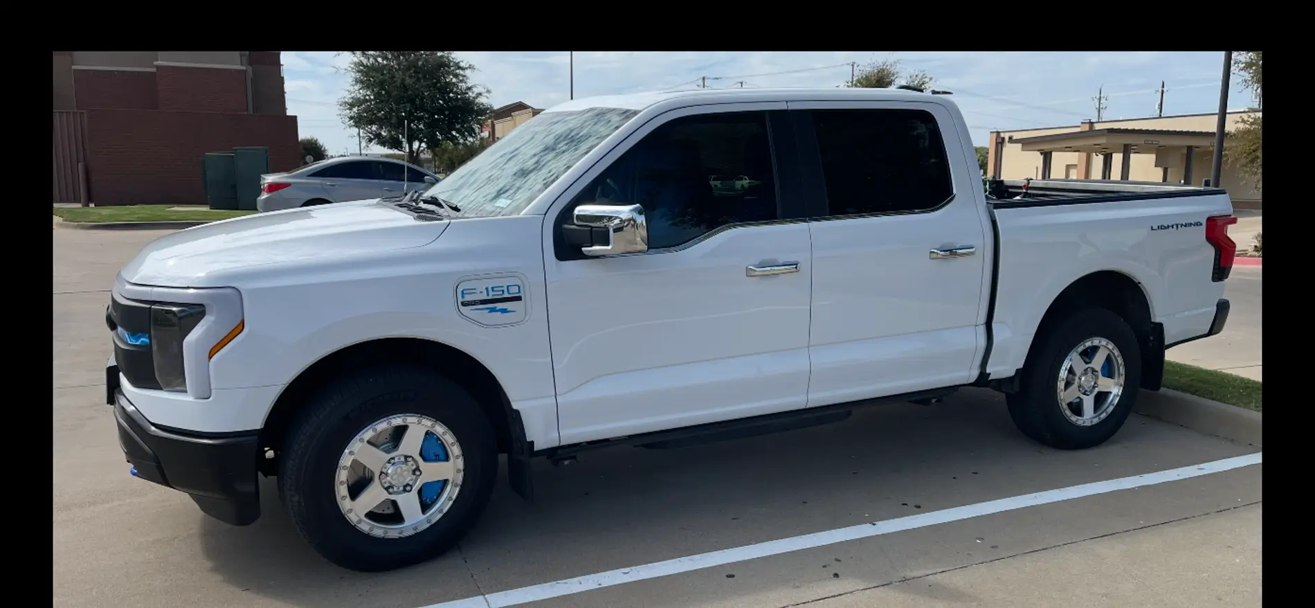 Ford F-150 Lightning Post Your Wheel/Tire Setup! IMG_5562