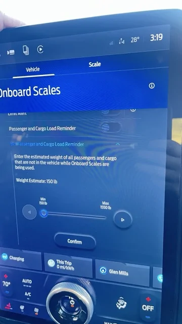 Ford F-150 Lightning 2024 Flash. Am I missing Something?   Onboard scales - tail light indicator. IMG_1236 Medium