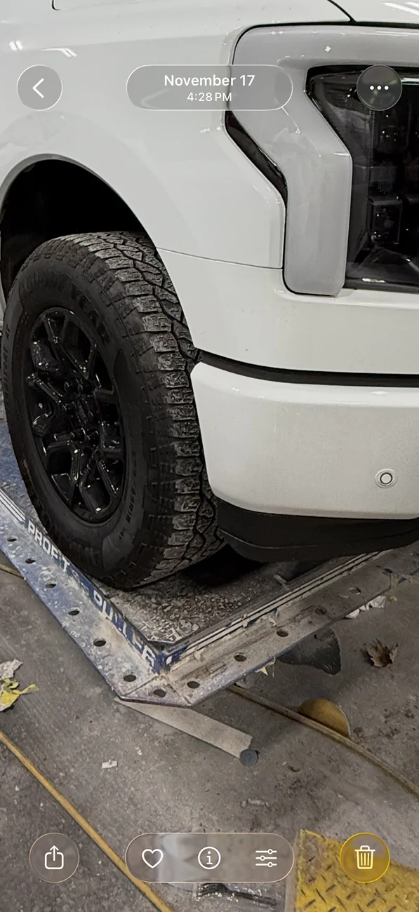 Ford F-150 Lightning WTB 18” OEM takeoffs - WTT 20” lariat IMG_0916