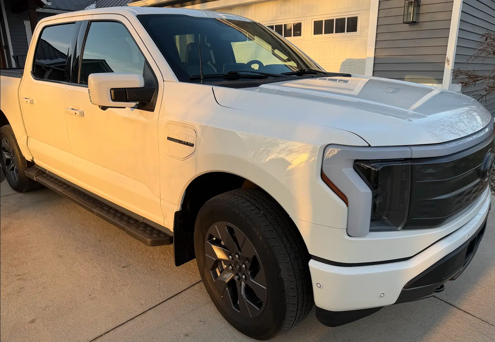 Ford F-150 Lightning 2023 Lariat ER, 28k miles, located in Sturgis Michigan Screenshot 2025-12-23 at 9.18.37 AM